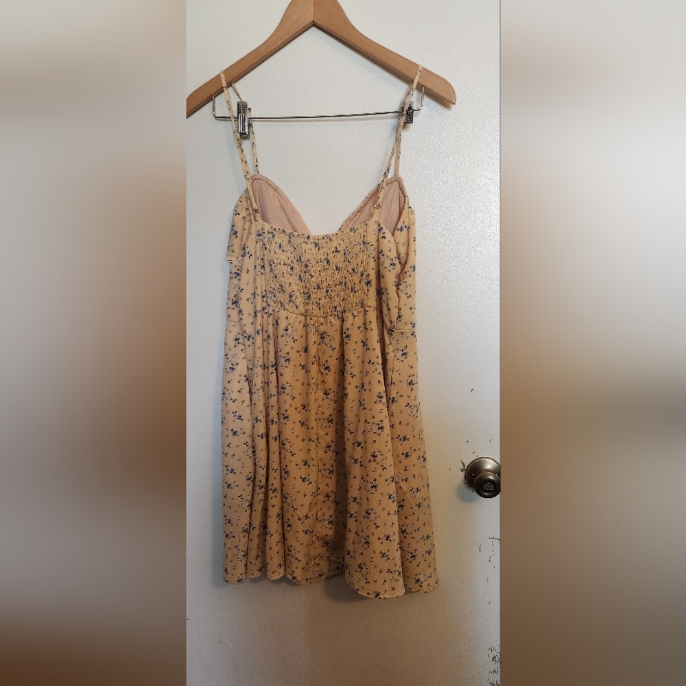 Yellow and Blue Tie Front Dress - Picture 5 of 6